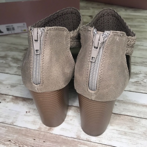 Fergalicous | Heels - Picture 5 of 5